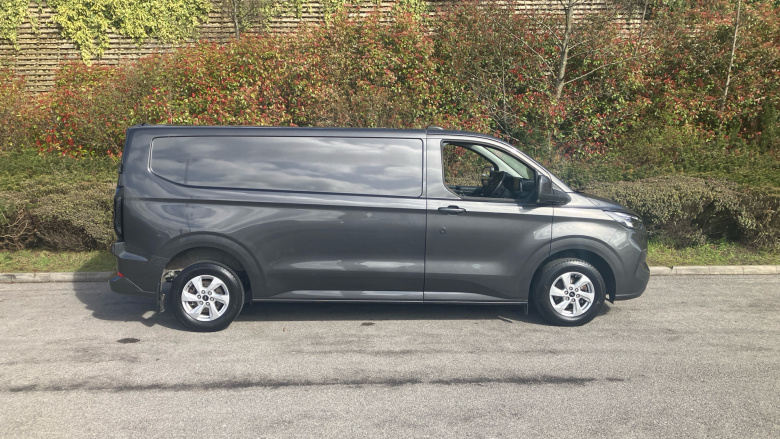 Ford Transit Custom 300 L2 Diesel Fwd 2.0 EcoBlue 136ps H1 Van Limited